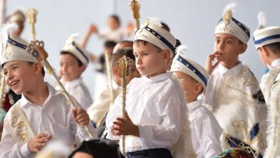 Gölcük Belediyesi’nin geleneksel sünnet şöleni için başvurular alınmaya başladı. Ücretsiz