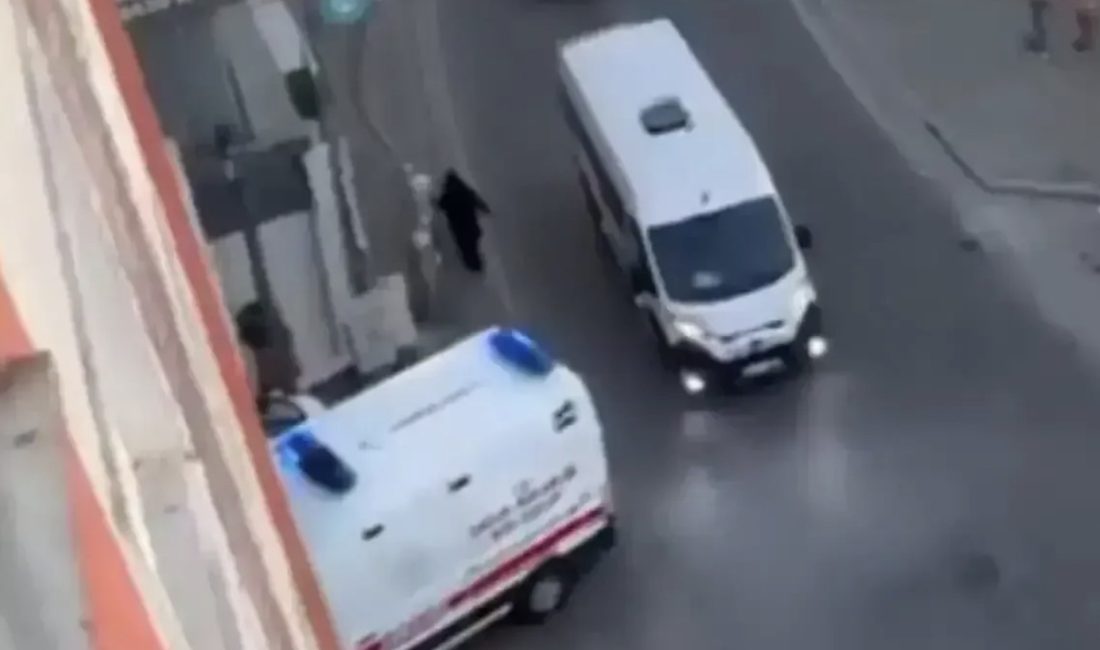 Kocaeli’nin Gebze ilçesinde yaşayan 35 yaşındaki İbrahim Timur, evinde hareketsiz