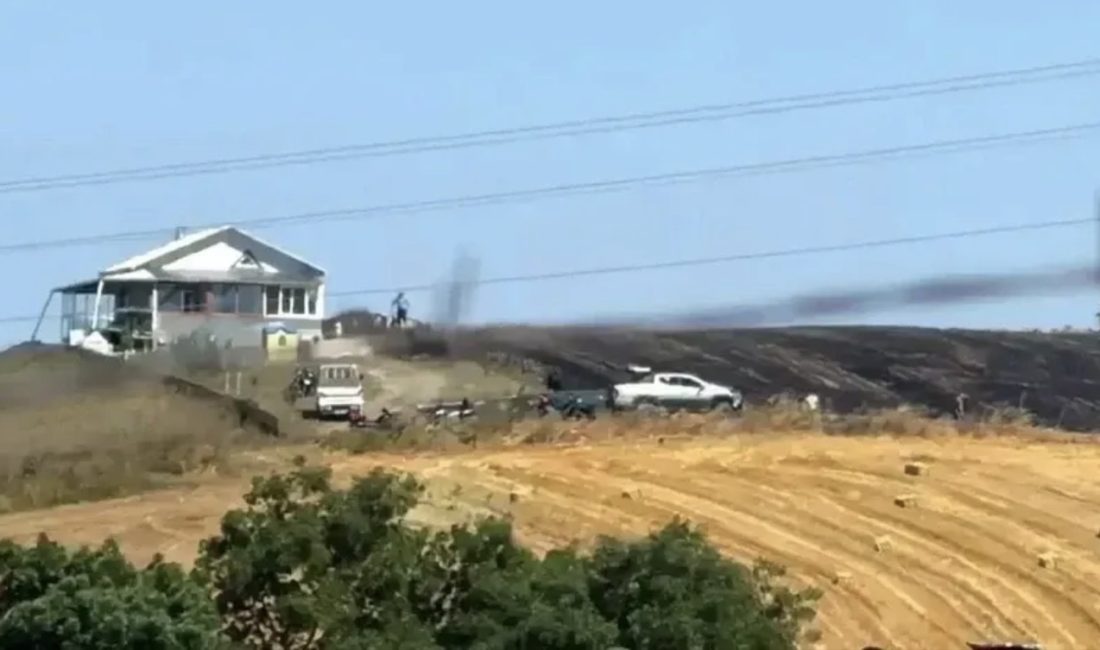 Kocaeli’nin Körfez ilçesinde tarım arazisinde çıkan anız yangını, rüzgarın etkisiyle