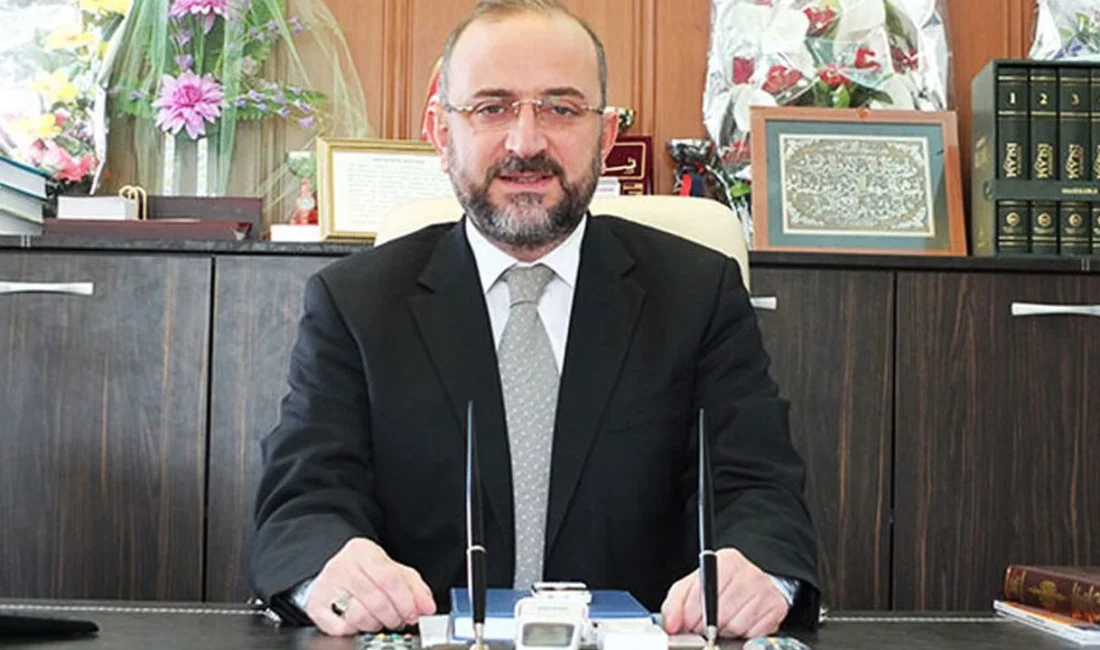Gölcüklü milli yıldız Kerem Aktürkoğlu’nun amcası, Kocaeli İl Müftü Yardımcılığı
