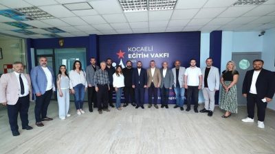 Kocaeli Büyükşehir Belediye Başkanı Tahir Büyükakın, geçtiğimiz günlerde eski Büyükşehir