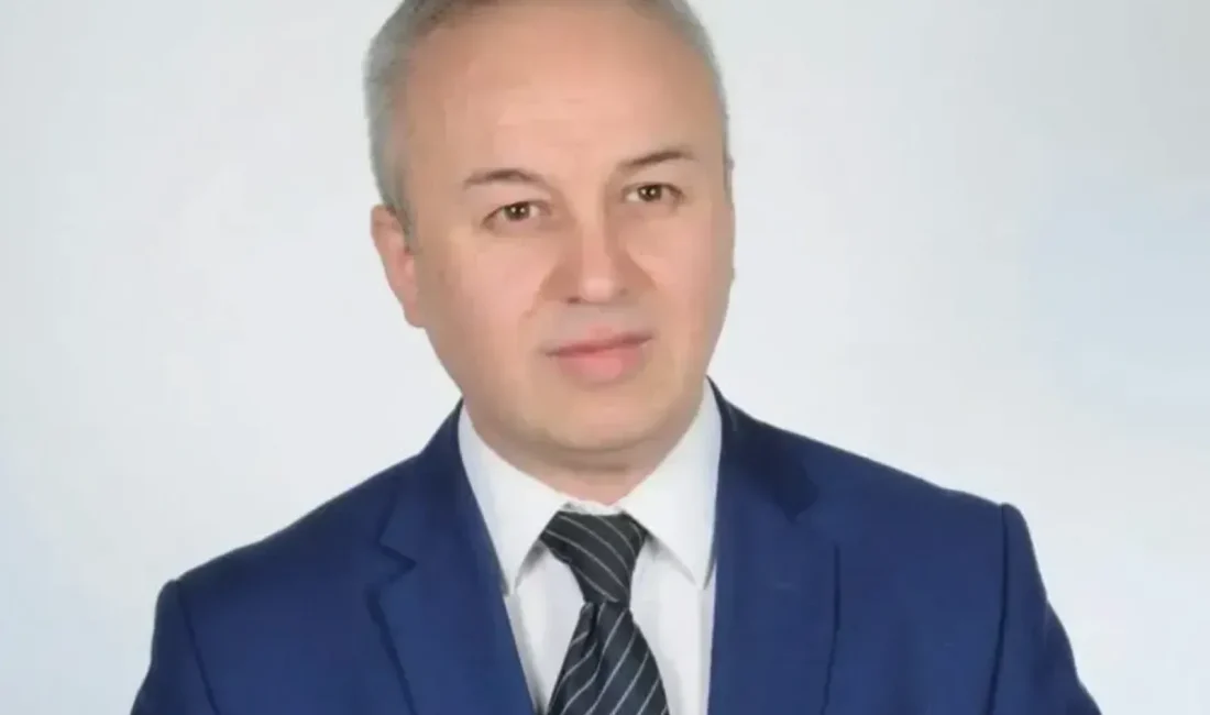 Kocaeli basınında uzun yıllar görev yapan ve İzmit Belediyesi Muhtarlık