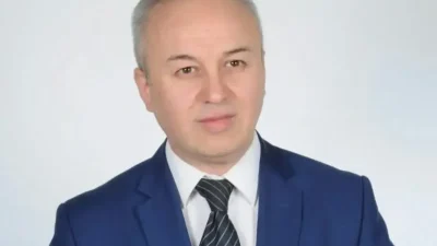 Kocaeli basınında uzun yıllar görev yapan ve İzmit Belediyesi Muhtarlık