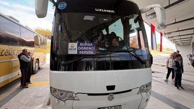 Kocaeli'nin Gölcük ilçesinde üniversite öğrencilerine yönelik ücretsiz ulaşım desteği bu