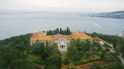 Heybeliada Ruhban Okulu’nun yeniden açılmasına yönelik tartışmalar sürerken, Kocaeli Aydınlar