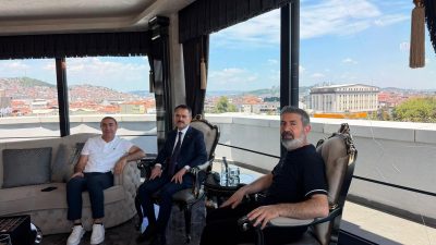 Kocaeli Valisi İlhami Aktaş, hac ibadetini yerine getirerek kutsal topraklardan