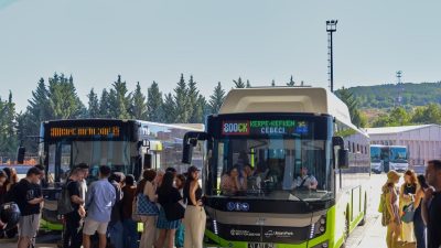 Kocaeli Büyükşehir Belediyesi’nin yaz aylarında yoğun ilgi gören 800CK hattı