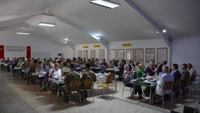 Kocaeli Valisi İlhami Aktaş, Kara Kuvvetleri Komutanlığı'nın kuruluş yıl dönümü