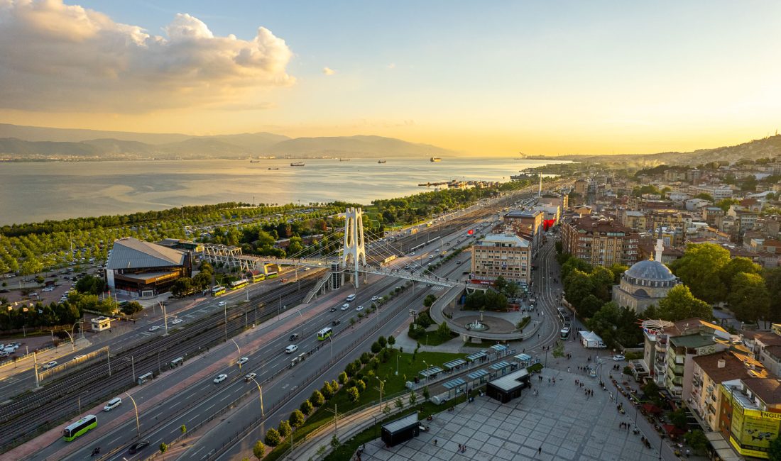Kocaeli Büyükşehir Belediyesi tarafından Kocaeli Yaya Ulaşım Eylem Planı kapsamında