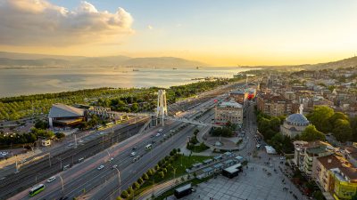 Kocaeli Büyükşehir Belediyesi tarafından Kocaeli Yaya Ulaşım Eylem Planı kapsamında