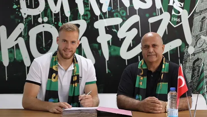 Yeni sezon öncesi transfer çalışmalarını sürdüren Kocaelispor, savunmadaki istikrarını korumak