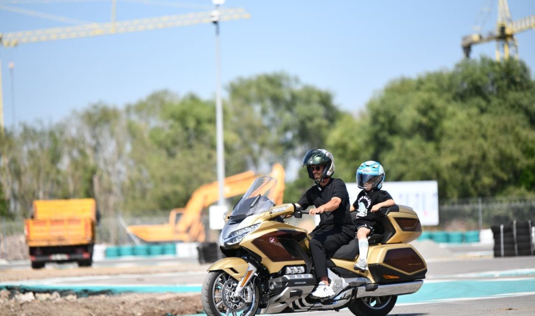 Türkiye Süpermoto Şampiyonası öncesi Başiskele’deki Motor Sporları Gelişim Merkezi’ni ziyaret