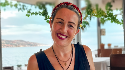 İzmit’in tanınan ailelerinden Kalelioğlu ailesinin gelini Gülden Kalelioğlu, 45 yaşında