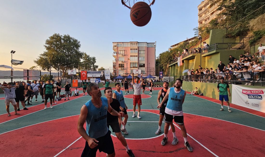Gölcük Belediyesi'nin geleneksel Sokak Basketbolu Turnuvası, 1-2 Ağustos'ta Değirmendere sahilinde