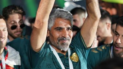 Kocaelispor'u yıllar sonra Süper Lig'e çıkaran şampiyon teknik direktör İsmet