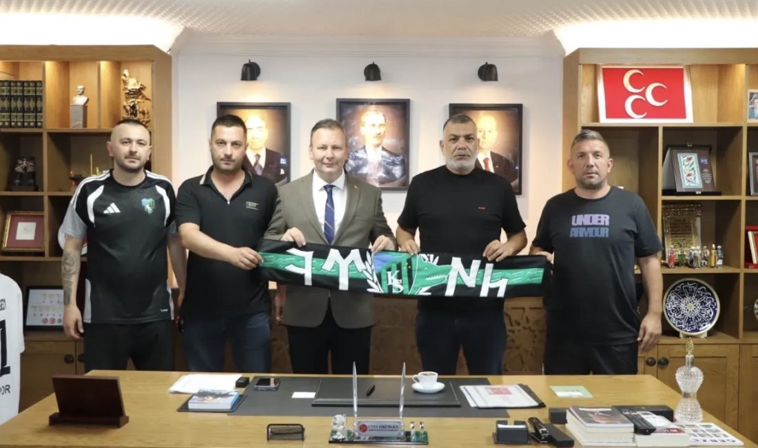 Hodri Meydan Taraftarlar Derneği Başkanı Enver Güler ve beraberindeki heyet,