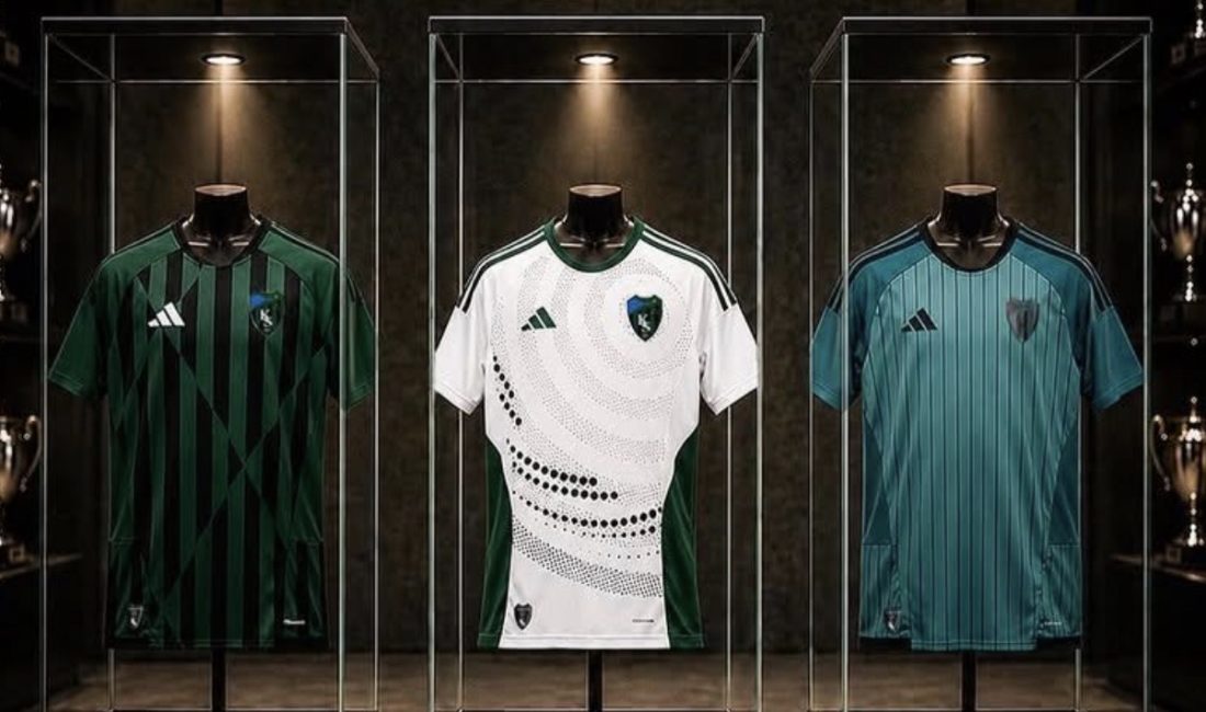 Kocaelispor, 2026-2027 sezonunda giyeceği yeni formaları düzenlenen tanıtımla taraftarın beğenisine