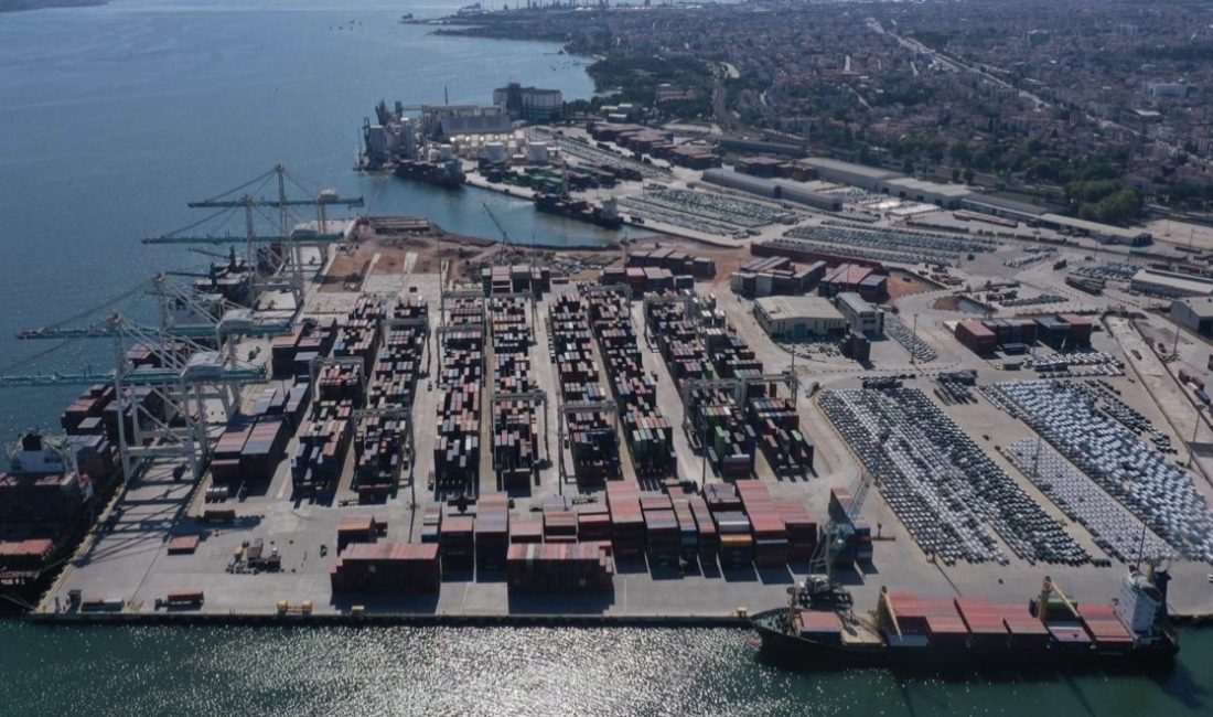 Safiport Derince Limanı’nın kapasitesini artıracak 4 yeni nesil Süper Post