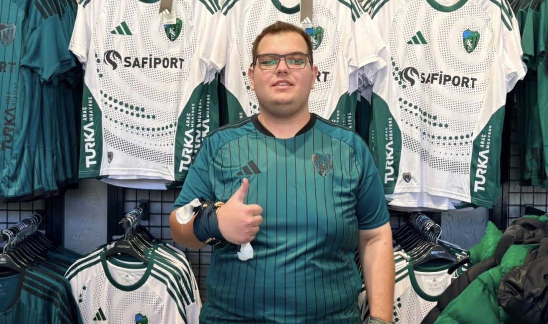 Kocaelispor’un yeni sezon formaları satışa çıktı. İlk formayı satın alan