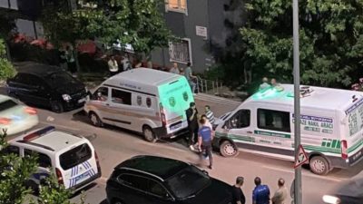 Kocaeli’nin Çayırova ilçesinde görevli bir polis memuru evinde hayatını kaybetmiş
