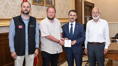 İHH Kocaeli Şubesi yöneticileri, 20 Temmuz’da gerçekleştirilecek yeni hizmet binasının