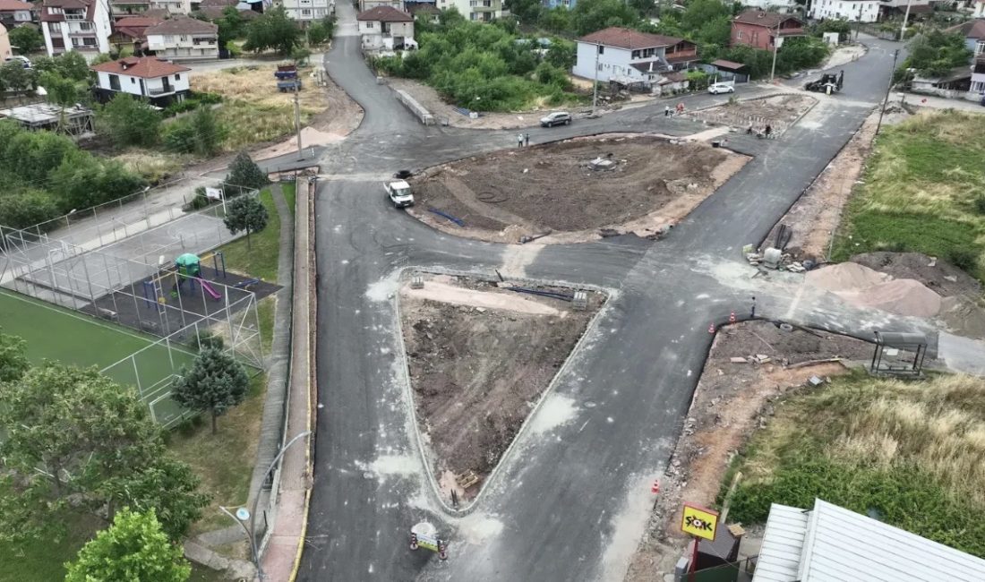 Kocaeli Büyükşehir Belediyesi, Başiskele Yeniköy Mahallesi’nde trafik yoğunluğunun yaşandığı Vatan