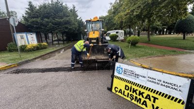 Kocaeli Büyükşehir Belediyesi, Meteoroloji’nin kuvvetli yağış uyarısının ardından kent genelinde