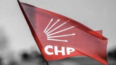 CHP Gebze İlçe Başkanı Gökhan Orhan, ilçe yönetimiyle birlikte görevinden