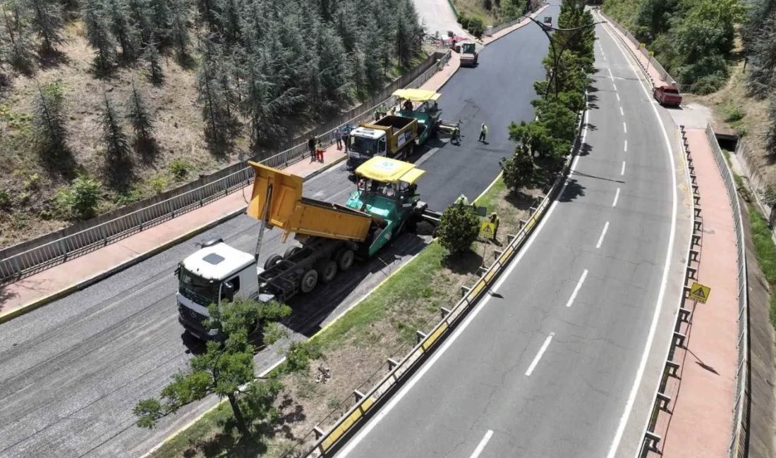 Kocaeli Büyükşehir Belediyesi, Gazanfer Bilge Bulvarı’nda (Santral Rampası) yürütülen üstyapı