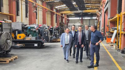 Kocaeli Valisi İlhami Aktaş, KOBİ Organize Sanayi Bölgesi'nde faaliyet gösteren