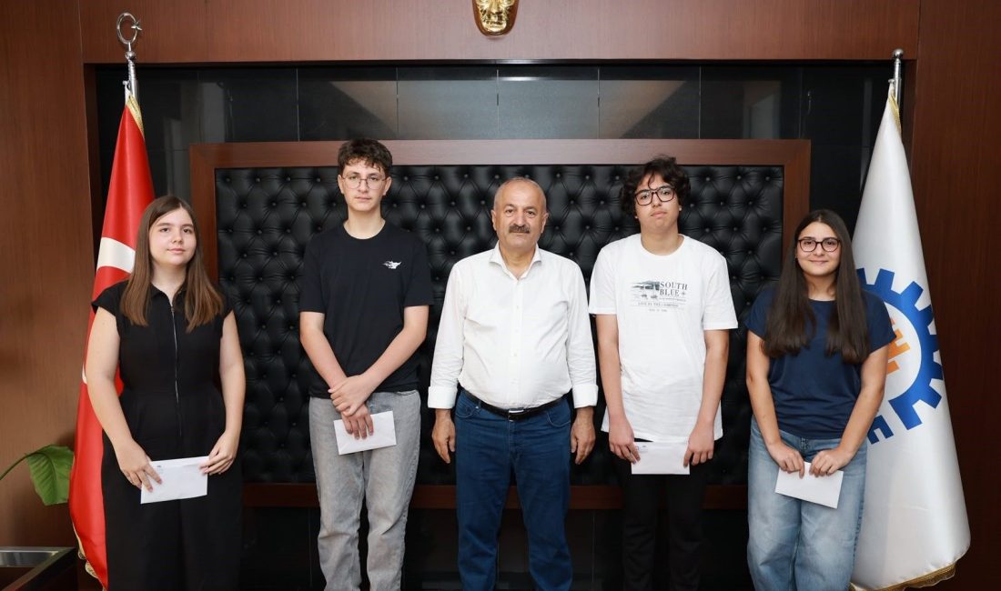 Gebze'de eğitim gören dört öğrenci, LGS'de 500 tam puan alarak