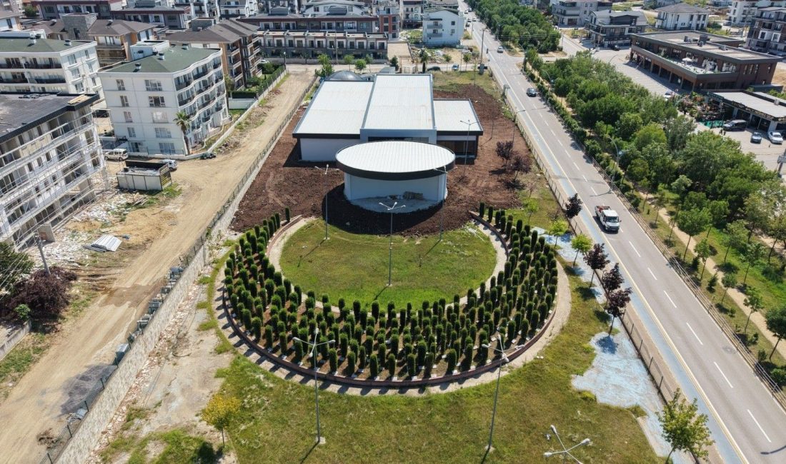 Kocaeli'nin Başiskele ilçesinde yapımı tamamlanma aşamasına gelen 15 Temmuz Bilim