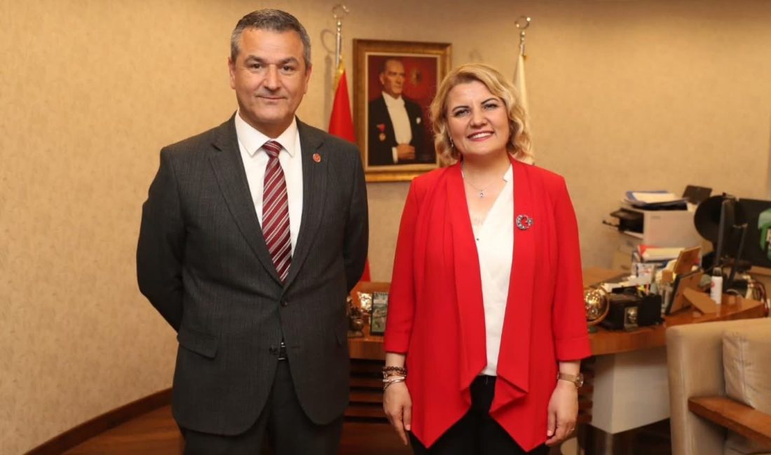 Tutuklanmasının ardından görevden uzaklaştırılan İzmit Belediye Başkanı Fatma Kaplan Hürriyet'in,