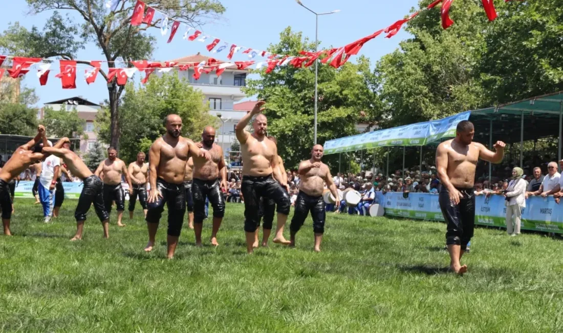 Kandıra Belediyesi'nin düzenlediği Tarihi Namazgâh Yağlı Pehlivan Güreşleri, 15 Temmuz'da