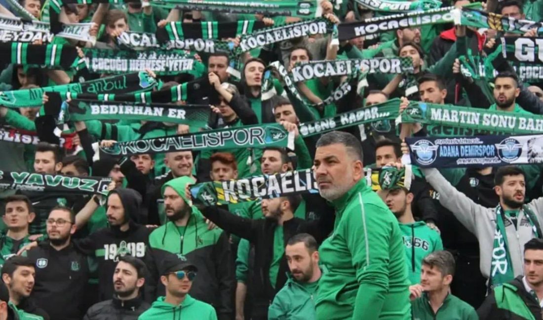 Kocaelispor’un taraftar grubu Hodri Meydan, yeni sezon öncesi takıma moral