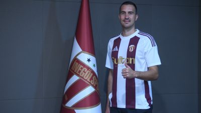 Bir dönem Kocaelispor forması da giyen tecrübeli file bekçisi Harun
