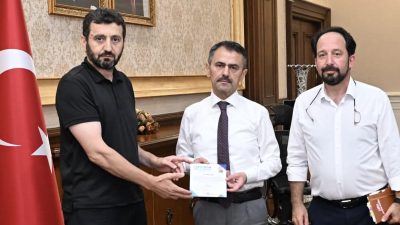  İHH Kocaeli Şube Başkanı İsmail Yeşildal ve İHH Yetim