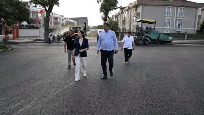 Kartepe Belediyesi, ilçe genelinde ulaşım konforunu artırmak amacıyla yol çalışmalarını