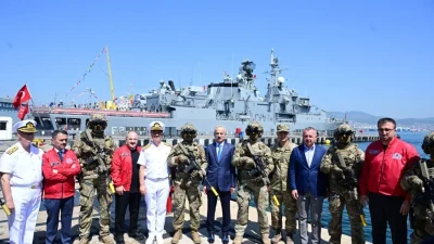 Ulaştırma ve Altyapı Bakanı Abdulkadir Uraloğlu, Gölcük’te düzenlenen TEKNOFEST Mavi