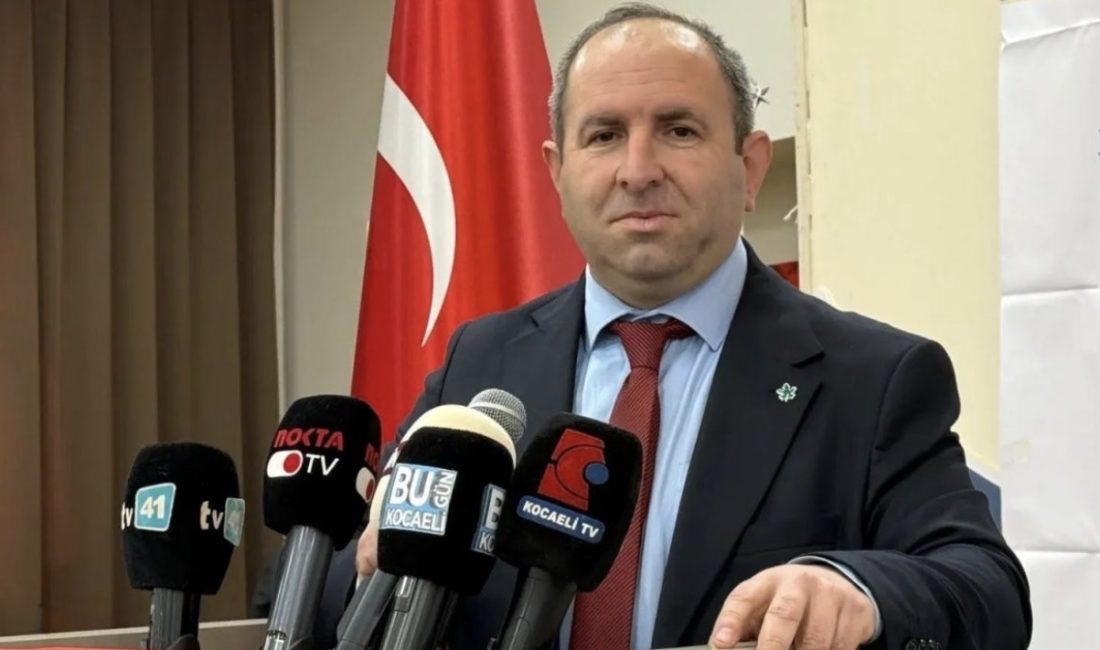 Gelecek Partisi’nin 1. Olağanüstü Kongresi’nde siyasi faaliyetlere son verme kararı