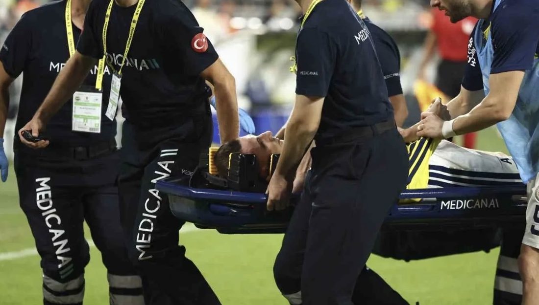 Fenerbahçe’nin Konyaspor ile oynadığı karşılaşmada Kocaelili milli futbolcu Kerem Aktürkoğlu