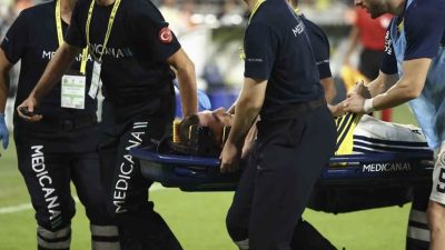 Fenerbahçe’nin Konyaspor ile oynadığı karşılaşmada Kocaelili milli futbolcu Kerem Aktürkoğlu