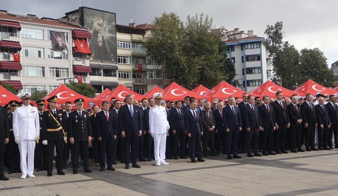 30 Ağustos Zafer Bayramı’nın 104’üncü yıl dönümü Kocaeli’de düzenlenen törenlerle