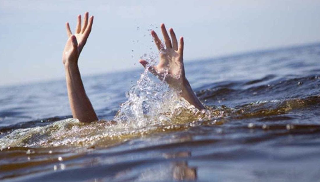 Kocaeli’nin Kandıra ilçesinde elverişsiz hava ve deniz şartları nedeniyle denize
