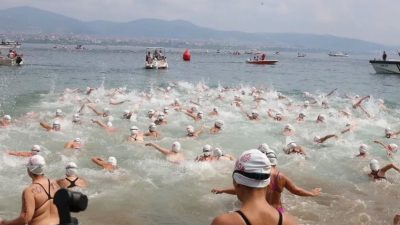 Kocaeli’de “Körfezin İki Yakası Bir Araya Geliyor” sloganıyla düzenlenen açık