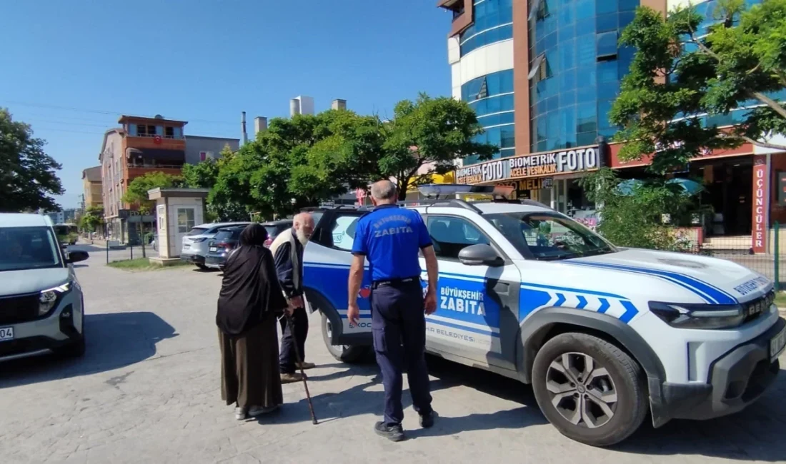 Kocaeli’de gidecekleri adresi bulmakta güçlük çeken ve Belçika’dan geldikleri öğrenilen