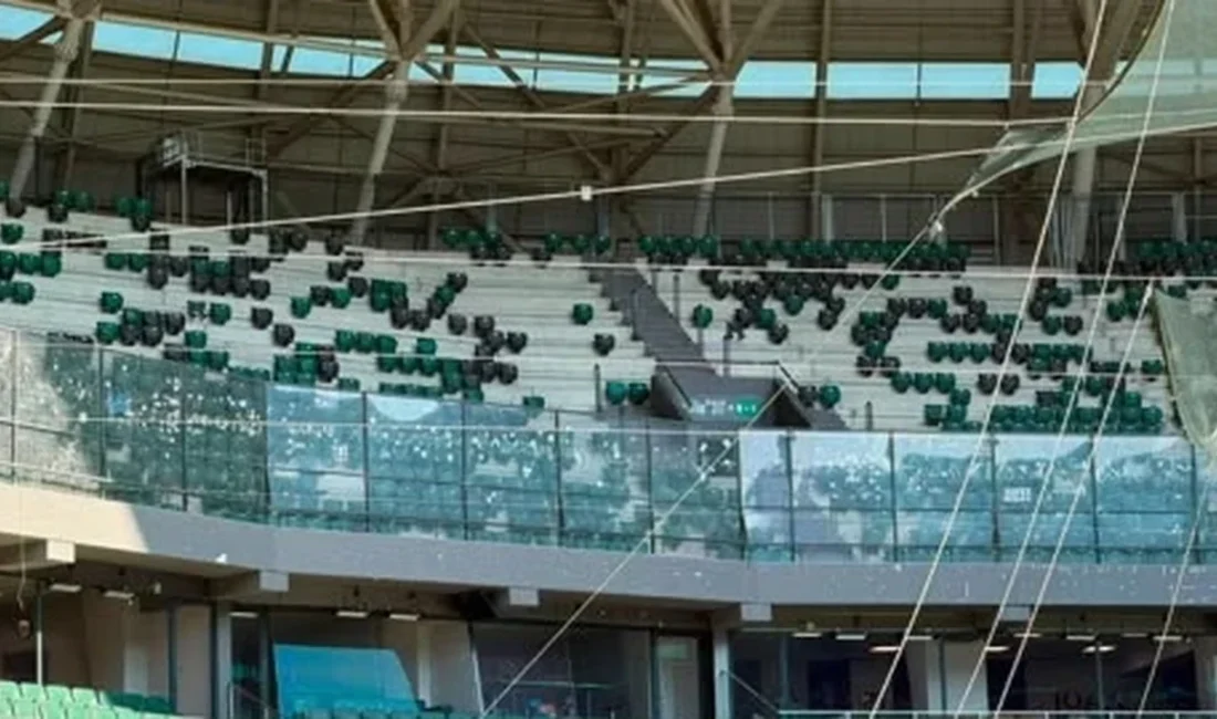 TURKA Kocaeli Stadyumu’nda maçlar sırasında zarar gören 1057 koltuğun yenilenmesi