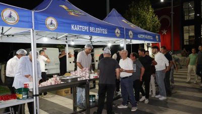 Kartepe’de Mevlid Kandili, camilerde düzenlenen programlar ve belediyenin gerçekleştirdiği helva