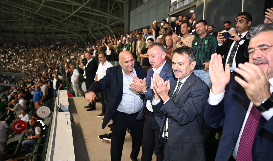 Kocaeli Valisi İlhami Aktaş, Kocaelispor’un Amed Sportif Faaliyetler’i 2-0 mağlup