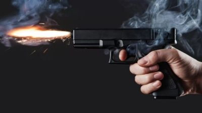 Kocaeli’nin Gölcük ilçesinde 19 yaşındaki Umutcan T., Değirmendere Cumhuriyet Mahallesi’nde